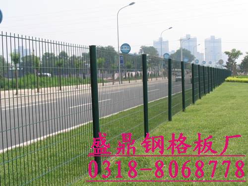 供应公路护栏网